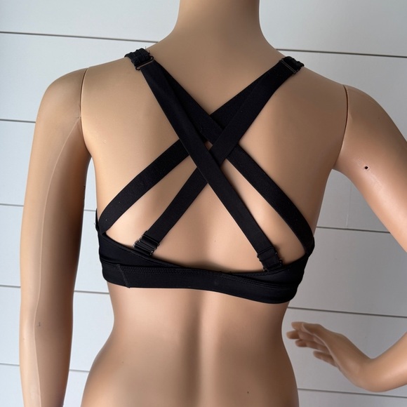Nike Black Sports Bra with Racerback and Moisture-Wicking Fabric Sz S - Picture 5 of 12